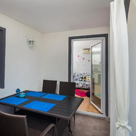 Branka Apartment Vinisce